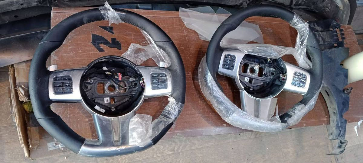 متوفر 
1.وياله دايتونا اصلي وكاله  
2.فجوج 6 بستم تحويرة كامله 
3. شوت موبار وكاله
4.فلنجات خلفية امامي بروميو
5.فجوج خلفية برومبو امامي برومبو 4 بستم
6.درك srt. 14 وكاله
7.سبير طورائ
8.شوته 3600 kn
9.شوته jlt 5700
10.ثلاجة 6400
11.جوينات شوته 6400
12. قاعده فيول بم 20 وفوك اصلي تفصيخ
اي استفسار هذا رقمي
***********
متوفر توصيل
