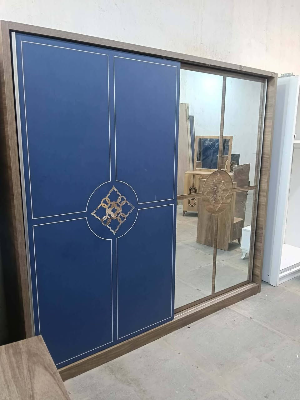 غرفة نوم مستعملة🇹🇷
 نضافة 95 ٪💯فول نضافه
عدد القطع /6
نضام /ابؤاب💢
💸
شد ونقل داخل بغداد 
يوجود توصيل محافضات 🚛#للجميع#بغداد #بصرة #ناصرية #بغداديات#غرف


**إذا كنت صاحب هذا الإعلان وتريد حذفه لأي سبب، رجاءا أرسل رسالة إلى الدعم الفني**