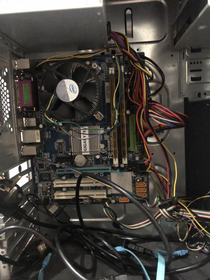 قطعتين الوحدة ب25 ماعرف شي عنهم بدون فحص 
شلع ثنينهم ب45 ما ابيع بس وحدة


**إذا كنت صاحب هذا الإعلان وتريد حذفه لأي سبب، رجاءا أرسل رسالة إلى الدعم الفني**