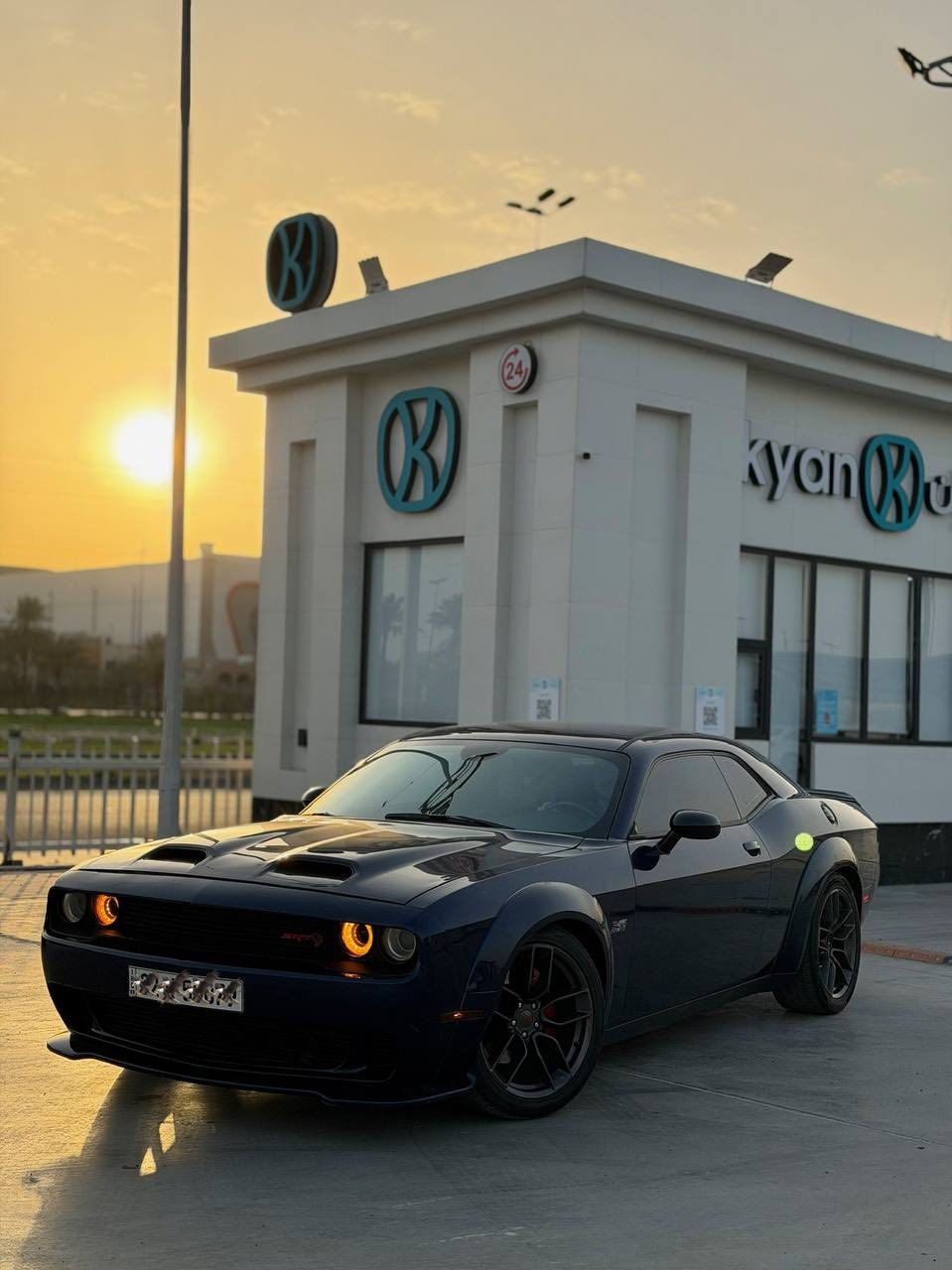 #للبيع #دودج - جالنجر موديل 2017
حجم المحرك: 5700
ناقل الحركة: اوتوماتيك
نوع اللوحة : اربيل جديد
نوع الوقود: بنزين
مواصفات : R/T سوبر تراك
USAهدرزsrtدباتsrtاكسلafe الإضافات: شوته
مراوح وراديتر srt ثلاجه srt وبرمجة ايكل على سياره
نواقص : بدون نقص
ماركه: امريكي

2C3CDZBT6HH554937 -:حادثة
قطع ٢صبغ جوملغ امامي وبنيدمبدلRadd_Ay
بدون لغد ولاشاصي
رقم الهاتف: ***********
السعر : 180 بيها مجال 
العداد : Km 50.000
العنوان بغداد الشعب
