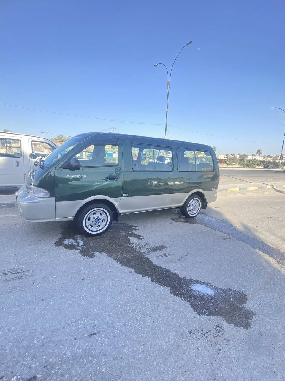 كيه بريجوه للبيع. موديل 99 كفاله عامه  من الصبغ والضربه شواصي  اربعه عله وضع الشركه كير مكينه اكسل جدد  ***********
