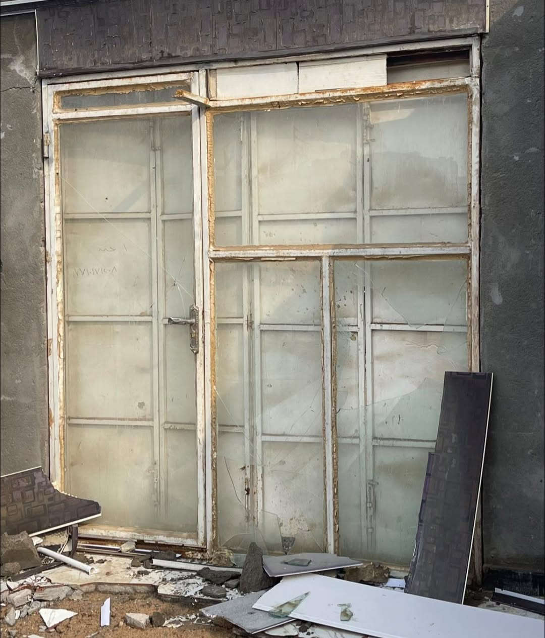 بيبان للبيع دفتري + جام للاستفسار تفضل خاص


**إذا كنت صاحب هذا الإعلان وتريد حذفه لأي سبب، رجاءا أرسل رسالة إلى الدعم الفني**