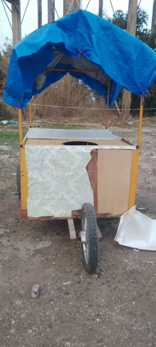 عربانة للبيع السعر 250الف وبيهة مجال للتواصل اتصل على هذا الرقم ***********
