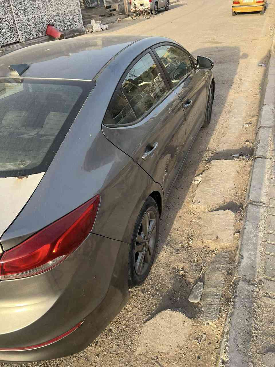 الانترا 2018
فول مواصفات واحد على واحد 

ماشيه 80 الف قابل للزياده

كير مكينه ممفتوح بيهن برغي

رقم إربيل بأسمي تحويل مباشر 

حادث السياره قبق جنطه تبديل وجاملغ الايسر الخلفي صبغ فقط  

السعر ١٢٦ بيها مجال 

 ممتواجد ع الفيس ***********
