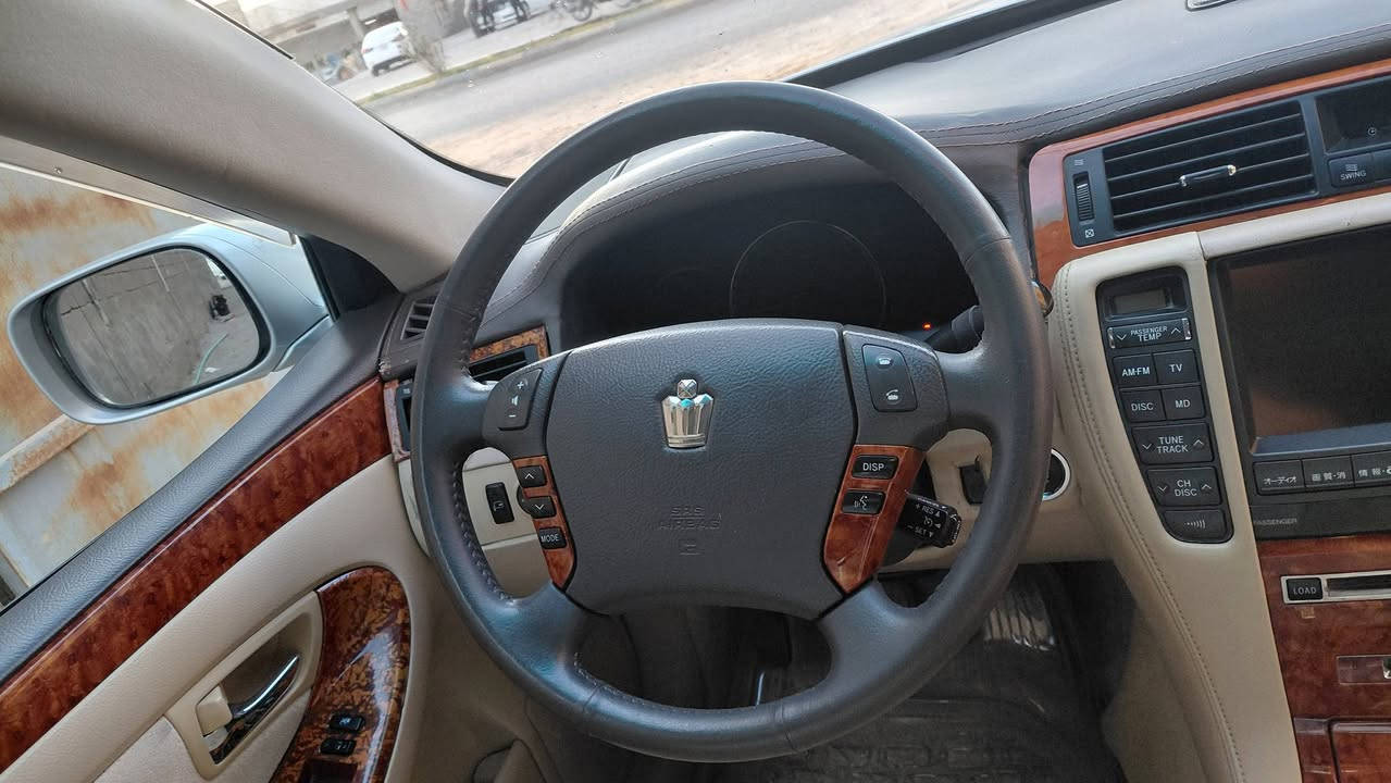 السلام عليكم شاهينه رقم بصره قرار 48 كصه قماره والباقي كفاله من ضربه ثلاث دكم شاصي 82 فتحه مكان سياره النجف سعر 138$ تصال علا رقم ***********
