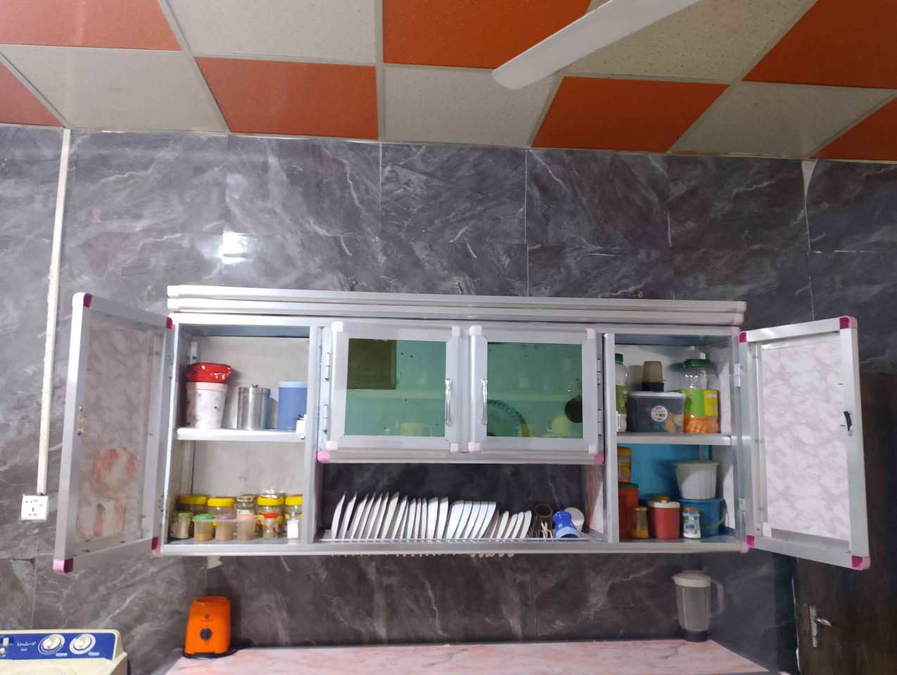 السلام عليكم عندي كاونتر قطعتين مع السنك موضح يمكم بالصور رايده ب300 وبي مجال الشراي يتواصل خاص ويدلل مكاني البصرة البصرة, العراق


**إذا كنت صاحب هذا الإعلان وتريد حذفه لأي سبب، رجاءا أرسل رسالة إلى الدعم الفني**