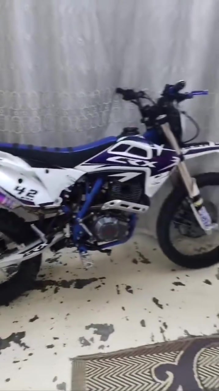 للبيع قفاز CRX350Ccمديل 23السعر 750او بيه مجال للطيبين اذا مو شراي لتراسل مراوس بحربي نضيف ***********مكاني كركوك ♥️
