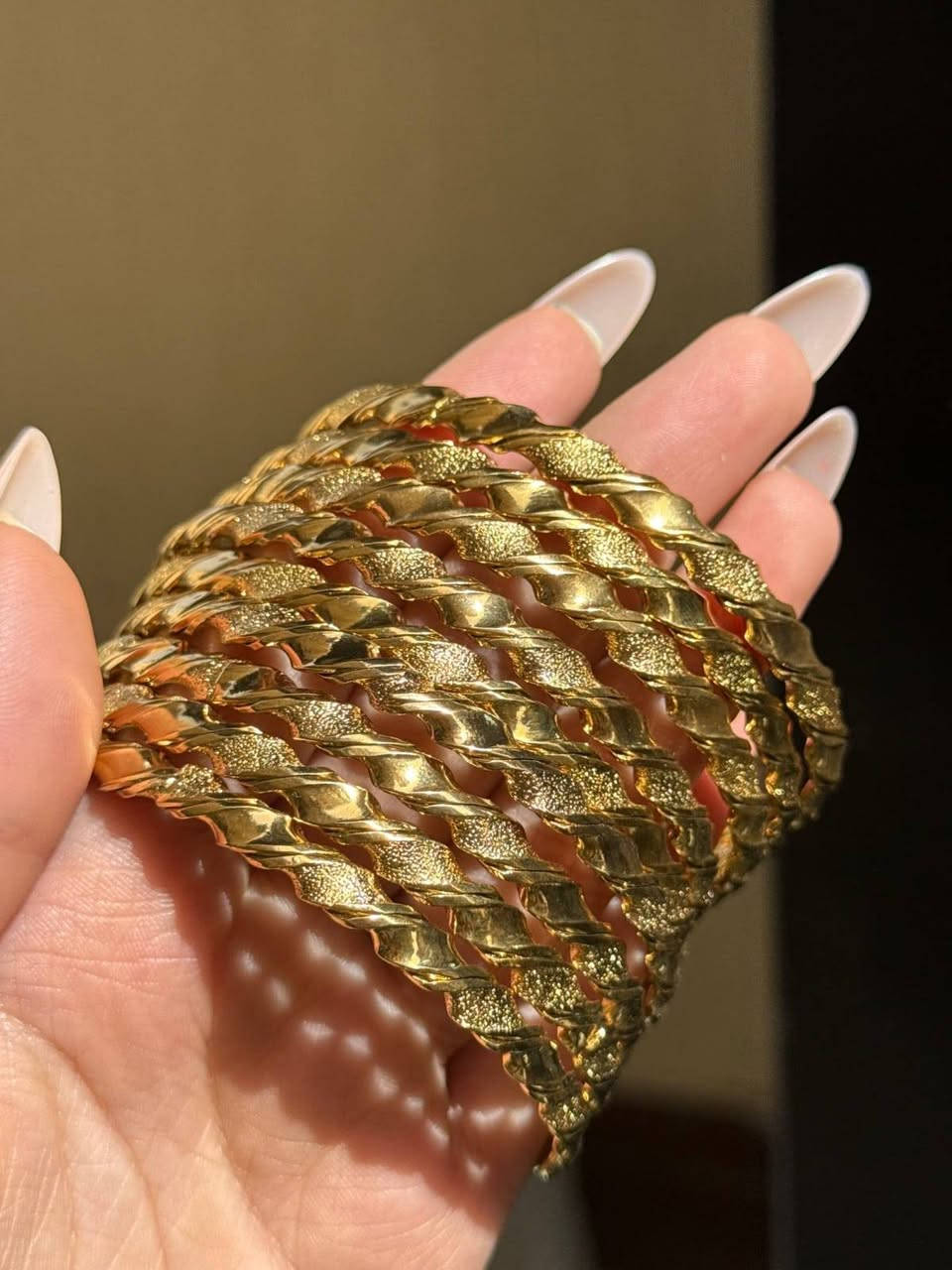 💎 لمسة أنوثة في كل تفصيلة 💎

وصلت تشكيلة جديدة من الإكسسوارات اللي هتكمل لوك وتخليكي مميزة في كل مناسبة ✨

خامات عالية، ألوان ثابتة، وتصاميم مش هتلاقيها في أي مكان تاني 👌
والأحلى إن الأسعار على قد الإيد 💕

اختاري قطعتك المفضلة وابعتيلنا على الخاص 📩
والتوصيل متاح لكل المحافظات 🚚
لمعرفت المزيد انضم الي الجروب👇🏻👇🏻
‏استعمل هذا الرابط للانضمام إلى مجموعتي في واتساب: https://chat.whatsapp.com/Ej4nv70qYYs4BYlUlnybWE
#لمسة_أنوثة #إكسسوارات #بنات_شيك


**إذا كنت صاحب هذا الإعلان وتريد حذفه لأي سبب، رجاءا أرسل رسالة إلى الدعم الفني**