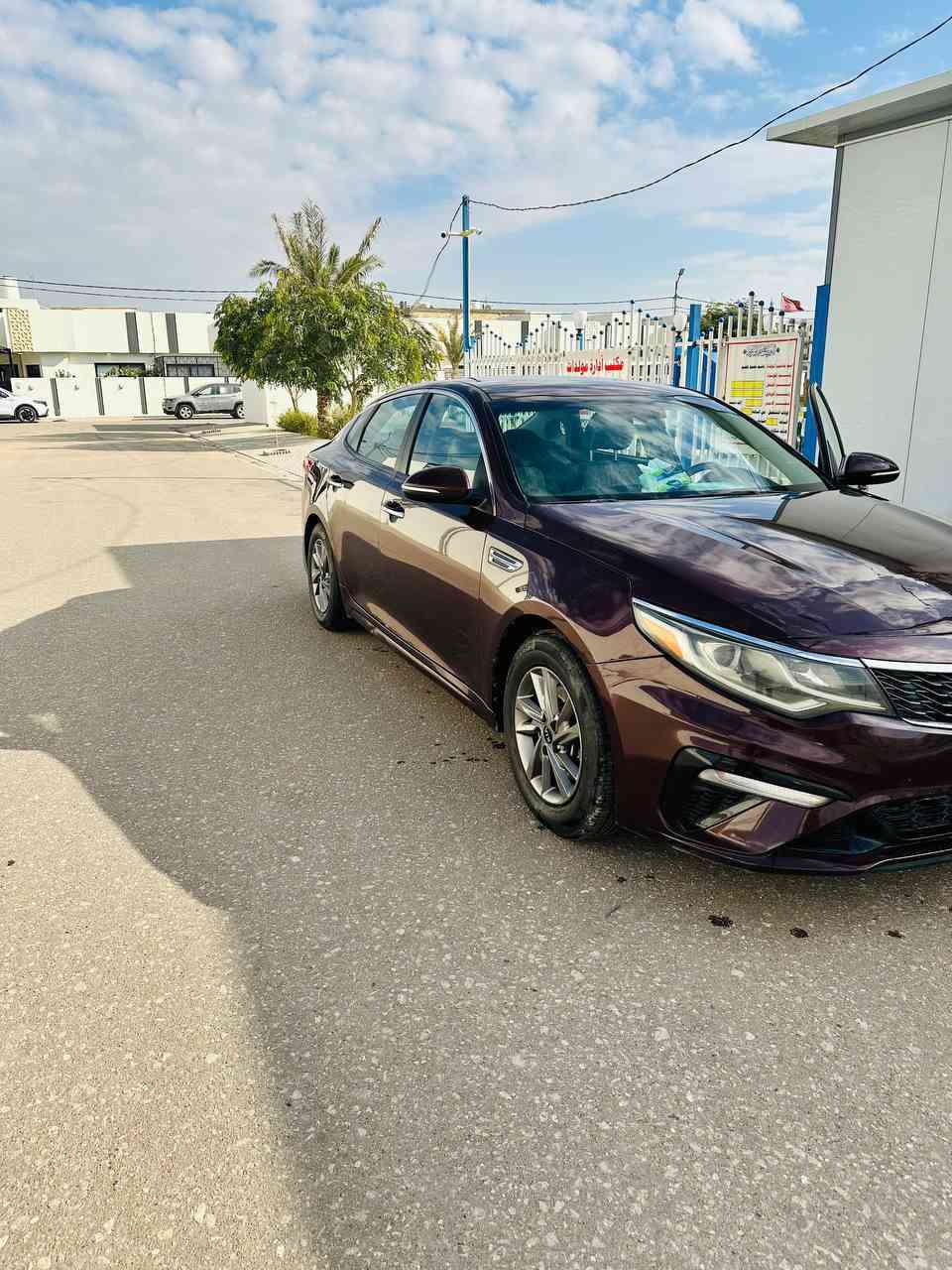 السلام عليكم
اوبتيما وارد أمريكي ٢٠٢٠ 
صور الحادث مرفقه بالمنشور 
السياره مواصفاتها Fe 
محرك ٢٤٠٠
شاشه اصليه 
تحكم استيرن 
انظمه قياده 
رادار جانبي 
حساس أمامي خلفي 
تحديد مسار 
نقطه عمياء 
مانع تصادم 
قياده ذاتيه 
بعد هواي مواصفات 
محرك وكير كلش نضيفات حداديه وتبريد جاهزات استخدام شخصي 
السياره بأ سمي رقم بابل سنويه ل ٢٠٢٧ 
السياره جاهزه من كل النواحي 
السعر ١٤٠ وبيها مجال 
المكان النجف 
للاستفسار 
***********
