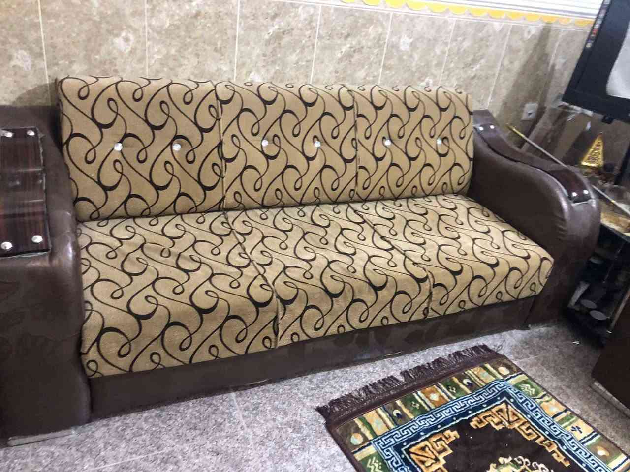 غراض مستعمله سعر مناسب تخم  تلفزيون مجمده شغاله وتجمد فول مكاني مسيب حي المعلمين ***********
