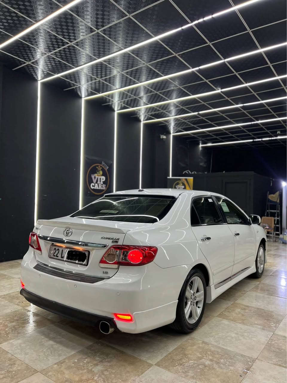 ماشاءالله لەمالی هەموو لایەك
تۆیۆتە کرۆلای 2013 مواسەفات کەندی مەکینەگەورە سپۆرت  فول گەنجانەیە سەیارەکە چاملخ بۆنیت بئ لێدرا سبوخە پشتی کەپسە قەدی بئ قەپوقۆپە سەیارەکە مەکینە کەپسی بیلادیە نەکرایتەوە قەپات کەملیاتە لەجوانی سەنەوی ژینگە هەمووی نوئ یە دعامی لۆ دەعامی بەشەرتە شوێن هەولێر *********** Singapore
