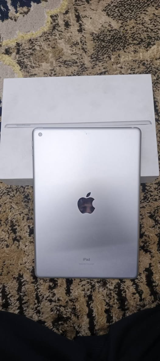 ايباد 9 لللبع مستخدم قليل كلش بطاريه 98 مشحون 70 مره شرط تفحص وتاخذ من باب البيت العنوان بغداد مدينه الصدر السعر 300 ***********
