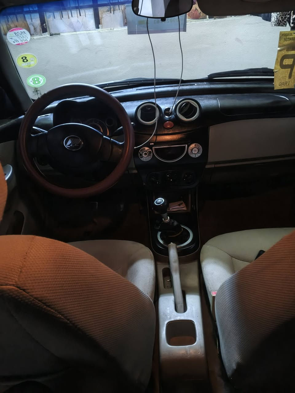 السلام عليكم ليڨان موديل 2013رقم بغداد صاحبها بل موصل
سياره كلين فقط مبدل بونيد بدون دوخل 
كوبون بنزين بيها شرط التحويل +سياره علا وضع الشركه
سياره مال بيت بعد أحلا من الصورة سعر(48)وبيها مجال للطيبين (***********(***********
