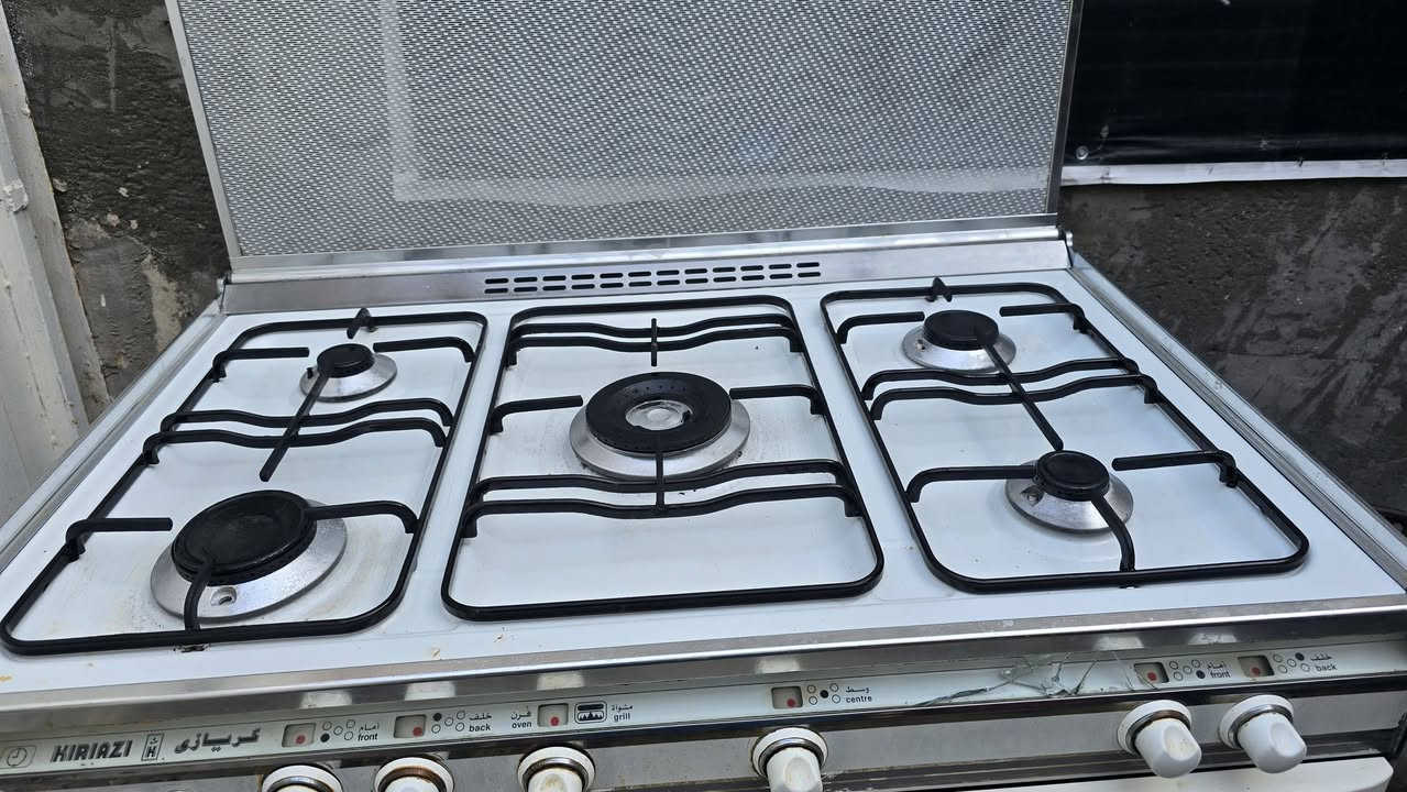 من رخصه الأدمن طباخ كريازي مصري لون ابيض استعمال موسم واحد شرط النار سعره ٢٥٠الف الشراي يتصل *********** ***********
