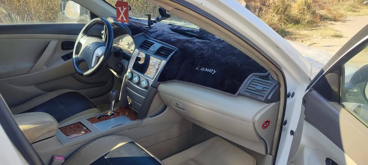 السلام عليكم 🔰
﷼ كامري للبيع مديل 
 ( 2008 ) كفاله من الكص والنقل 
وارد خليجي ✅
رقم انكليزي ✅
مكينه 2400
4سلندر ✅
صبغ اربع قطع 
بسمي رقم كربلاء✅
السعر 87$ وبيه مجال للطيبين 
الموقع ديالى بعقوبه ✅
للتواصل والاستفسار ***********
