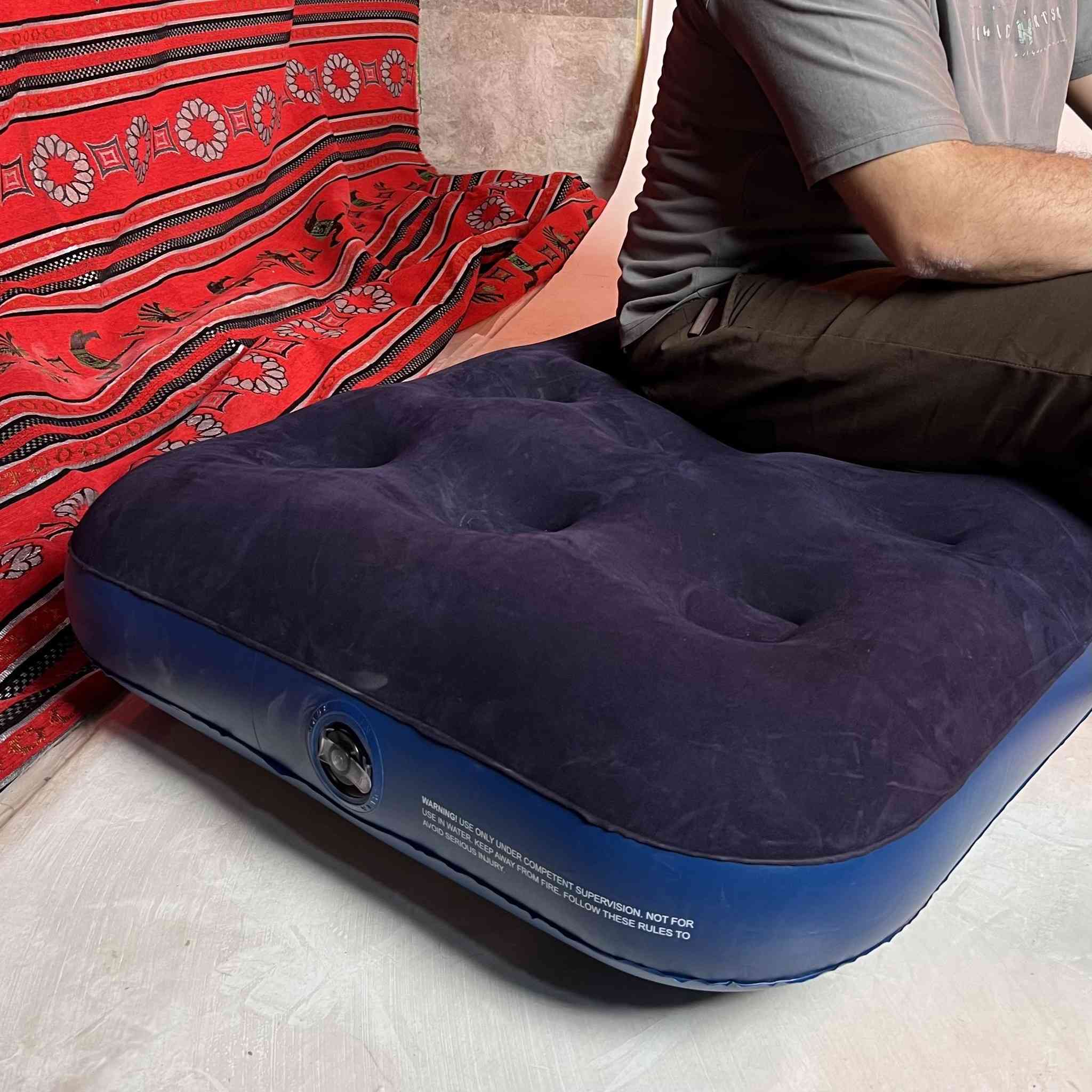 بسعر جدا مناسب وعلى الفحص
✨ مرتبة( دوشك) هوائية مفردة Leedssooy 🛏️
مريحة وعملية للنوم والرحلات ⛺
خامة سميكة مقاومة للاهتراء مع سطح مريح وتهوية ممتازة 🌬️
تتحمل الوزن وتصميم يمنع الانقلاب أثناء الاستخدام 💪
مقاس Single Size 📏
الأبعاد: 191×73×22 سم


**إذا كنت صاحب هذا الإعلان وتريد حذفه لأي سبب، رجاءا أرسل رسالة إلى الدعم الفني**