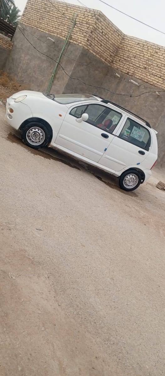 اللهم صل على محمد وال محمد
كيو كيو موديل 2013 كفاله عامه ضربه وصبغ وتبديل 
مكينه وكير جدد شرط استخدام شخصي 
تبريد حداديه تخم تاير جدد ماشيه 70 حقيقي 
سعرها 28 وبيها مجال بسيط 
***********
