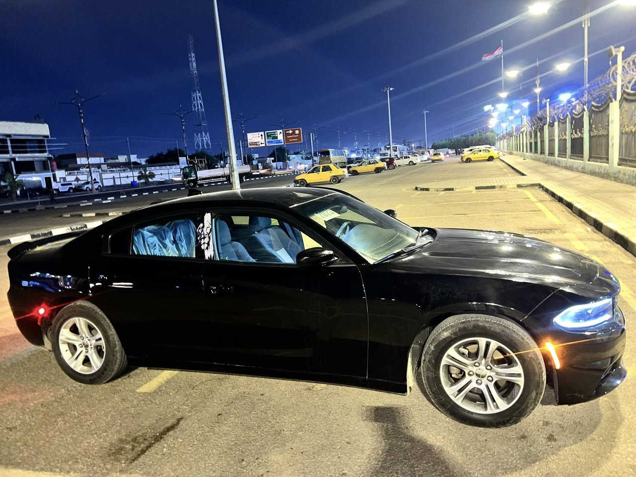 السلام عليكم شباب عندي جارجر للبيع موديل 23.  مكينه 3/600 مواصفات ستيرن شفتات شاشه جبيره سياره ماشيه 6400ميل 
حلوه وجديده
 ونضيفه ورقمها أربيل

 تحويل ثاني يوم وكاله 

***********
