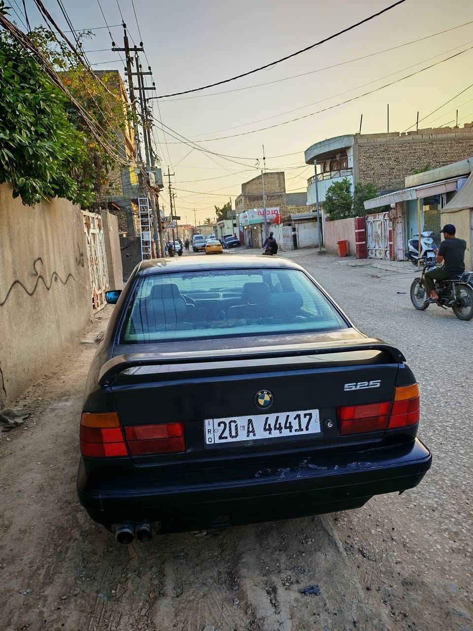السلام عليكم .
بي ام دبليو .  موديل 1990.  حجم المحرك 2500 . رقم ديالى بسمي مشروح وطني تحويل مباشر قبل شهر دخلت هزه وحولته بسمي سنويه 2030 . رقم مميز وحلو . الحداديه الاماميه قبل شهر شديته كامله 100% تخم تاير امامي جديد. مكانها بالحله مركز
 سعره 42 ورقه . 
***********
