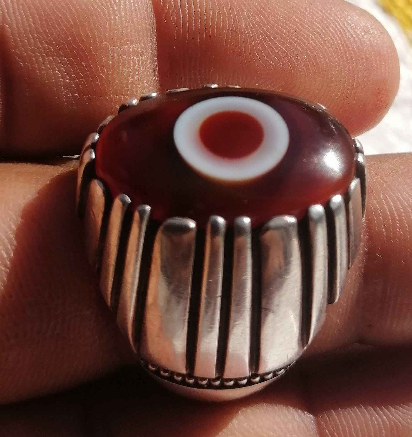 دومآ نريد أن تنال اعجابكم فيما ننشر من احجار نادره وجميله نقدم لكم جوهره من السليماني الدبسي النادر يمتاز بصياغه في غايه الروعه للبيع على الخاص اوالاتصال على الرقم التالي ***********
