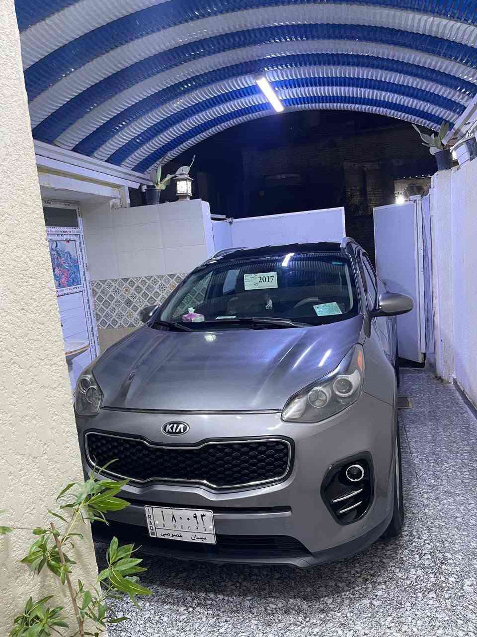 كيا سبورتج مديل ٢٠١٧ وارد مريكي محرك ٢٤٠٠ داخل مخمل واني مغلفة جلد
البنيد نانو بدون حادث بدون ايرباكات فقط شخوط باب السايق  و الصدر باسمي السعر ١٤٥ بية مجال الاستفسار تصل على الرقم ***********
