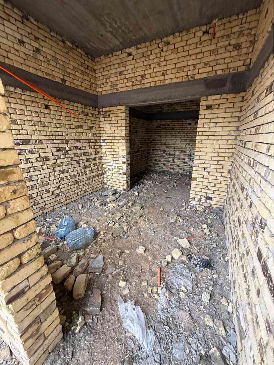 يوجد هياكل مساحه ١٥٠ متر حمدان قرب المركز مدينه سكنيه كافه الخدمات اناره وتبليط وماء واجه٧/٥ نزال ٢٠ بناء طابوك بيهن غرفتين وبيهن غرفه تريد كامل مفتاح تريد ع وضعه هيكل الستفسار الاتصال ٧٧٣٣٦١٩٠١٨
٧٨٧٦٠٢٠٠٥٠ 
والسعر 95 البصرة, العراق


**إذا كنت صاحب هذا الإعلان وتريد حذفه لأي سبب، رجاءا أرسل رسالة إلى الدعم الفني**