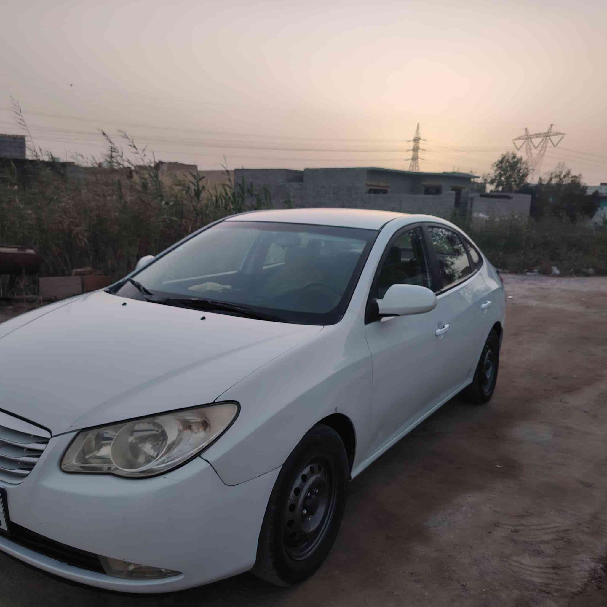 إنترا مقدسة 2010 خليجي مكفولة من تبديل وبيه جاملغ مصبوغ أمامي والدوسه مصبوغة المكينه 1600 
العنوان الناصرية ابيعه بيع صفرا 
 السعر 100 
الرقم ***********
