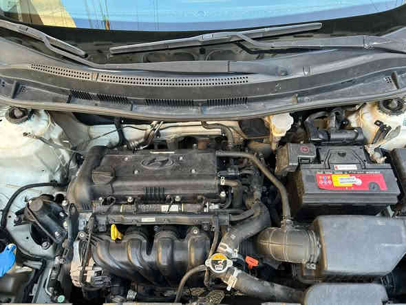 السلام عليكم اكسنت 2016 خليجيه محرك 1600 مكفوله من الصبغ ول ضربه بيها بارد بل جاملغ الخلفي بل داير فقط موضح بل صور سياره جديده وضع الشركه مابيها نقص كير مكينه ممفتوح ماشيه 44 بسمي رقم بغداد السعر 117 بيها مجال مكان السياره بغداد حي القاهره ***********
