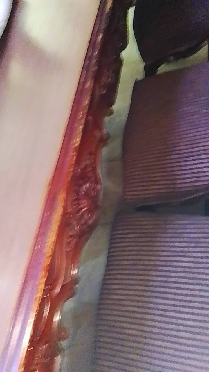 اسلام عليكم ورحمه عندي ميزين تسكام كل ميز معا 10كرسي للبيع من طول لميز تقريبا 3متر وعرض اكثر ممن متر السعر قفل مليونييين دينارمع العلم اني ماخذهم ب3ونص سبب البيع ماخذات مكان بلخطار


**إذا كنت صاحب هذا الإعلان وتريد حذفه لأي سبب، رجاءا أرسل رسالة إلى الدعم الفني**