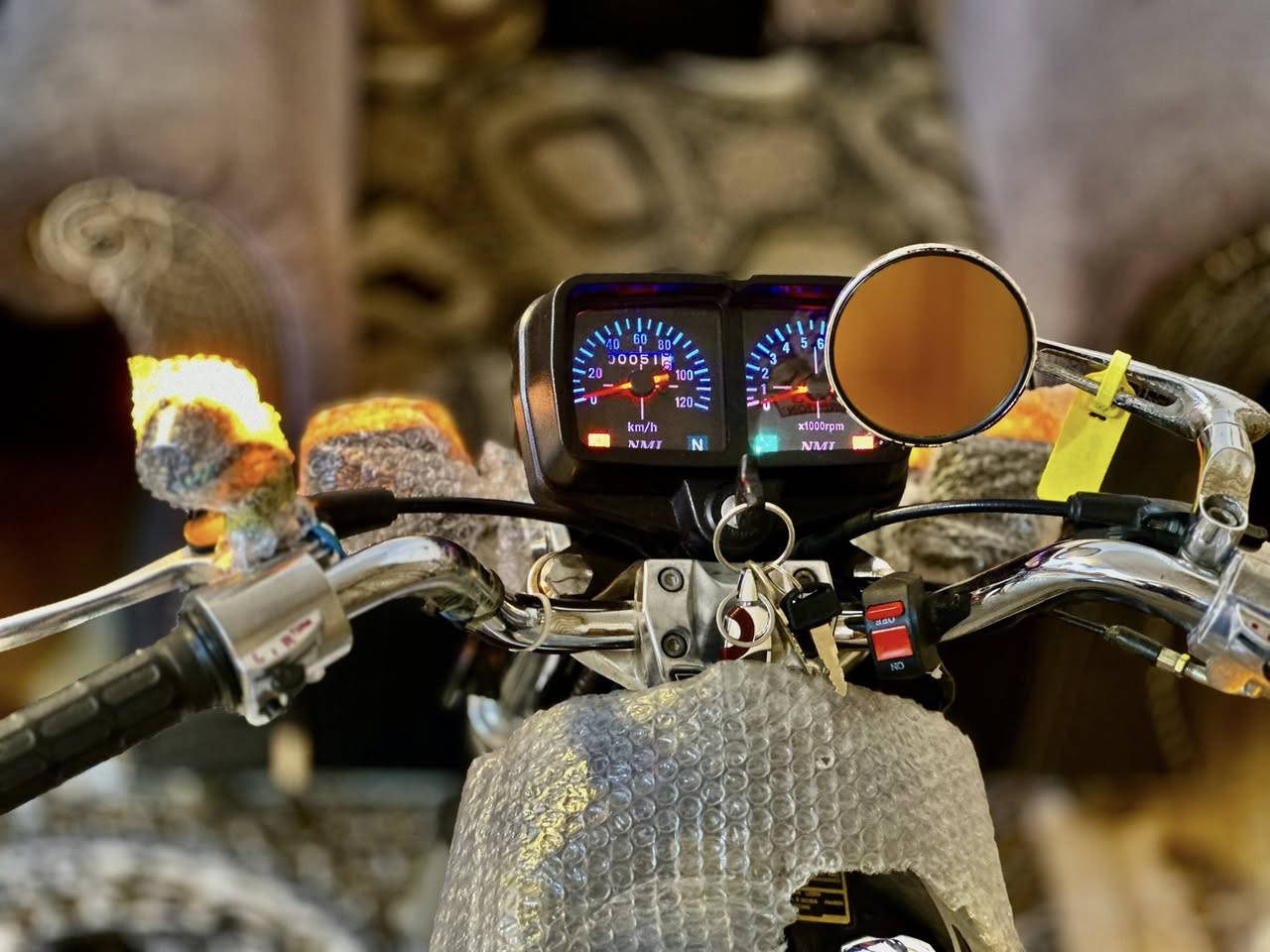 دراجه نامه شاصي 24 سكنر تعمير 25 شلامجه شلامجه دراجه كله شغاله من طول لطول مكفوله كفاله عامه مكاني الشطره
السعر 850 وبيه مجال 

رقمي : ***********
