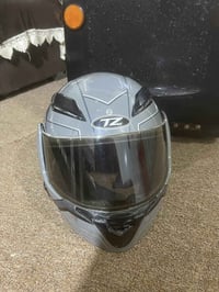 خوذه ام فج +صندوك دلفري سعر 60 رقم 07887790191