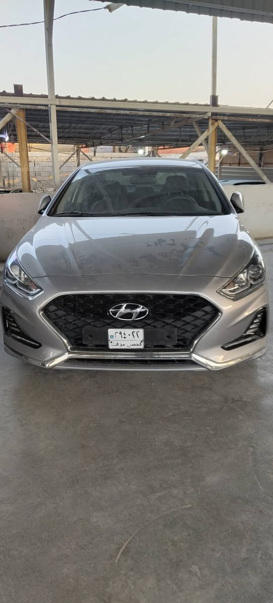 من رخصه الادمن
سوناتا اصل غاز 2023 محرك 2000 
4سلندر اللون سلفر
السعر 154$

***********
