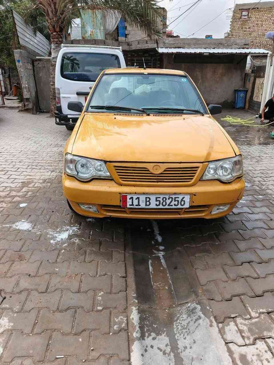 السلام عليكم سايبه 
موديل 2012 مصفره هيئه وغرامات رقم انكليزي بسمنه سياره جاهزه محرك مكفول الكير بس النمر الرابعه تقر كهربائيات كلهه شغاله دواخلهه نضيفه تخم تاير خط ابيض جديد صدرهه نضيف تاخذهه كبل تطلع بيهه للشارع 
سعرهه 22 وبيهه مجال مكانهه بغداد حي اور *********** اذا ماعندك رصيد خابرني على واتساب
