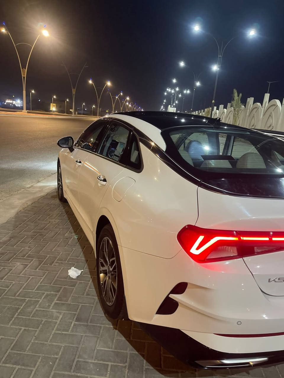 K5
مديل 2023
وارد خليجي 
رقم اربيل 
ماشيه 75 الف
فول مواصفات للاخير 
وكاله N/M
محرك 2000 دوش المرغوب
كير ATالمرغوب
سياره بيها صبع بارد بدون صبغ ولا فتح
وشبر بالصندوك بارد
رقم الهاتف (***********)
السعر 210
