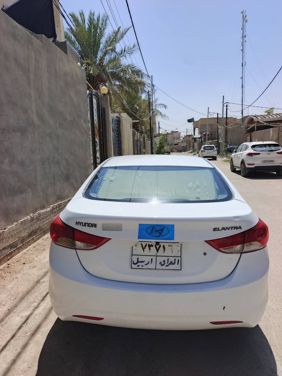 سيارة الانترا ،، موديل 2014 ، 
السياره بيها قطعتين راجع ع البارد ،، باب الصدر والجاملخ الامامي ، وتكحيلات بسيطه ،، حداديه ،، كير ،، مكينه ،، بحالة ممتاره،، تبريد ثلج منظومه جديده ،، السياره نضيفه وحلوه  مال جناي ،، السنويه ساقطه من 2019 ،، رقم اربيل 
السعر :: 95 ورقه ،، بيها مجال بسيط ،،  انتباه ،، الي ينطي سعر جوه ال90  لحد يوصلي ولحد يخابرني 
للاستفسار ،،، ***********
