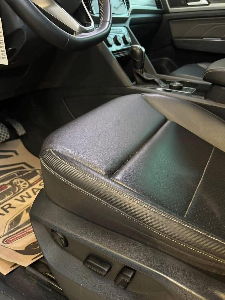 تحيه طيبه ✋
فولكس واكن آطلس كروس  

مــودیل 2022 

ماشيه  ٣٤  الف  فقط 

بدون صبغ ،بدون ايرباك ،بجم كبس  

بدون اي شخط 

قبق جنطه تبديل نفس اللون 

كير محرك بشرط 

محرك ٦ سلندر

مواصفات ، se فول 

(شاشه كبيره ،بصمه ،داخل ليد ،رادارات ،وضعيات قياده ايكو ، نورمال ،سبورت،كشنات تدفئه تبريد ،جنطه كهرباء ،كشنات جلد كهرباء،لد نهاري ،حساس امامي خلفي ،تشغيل عن بعد)

رقم سليمانيه باسمي وبيها تضليل جام سنويه   

 

السعر  285  ورقه 

للاتصال ***********

بيع او مراوس
