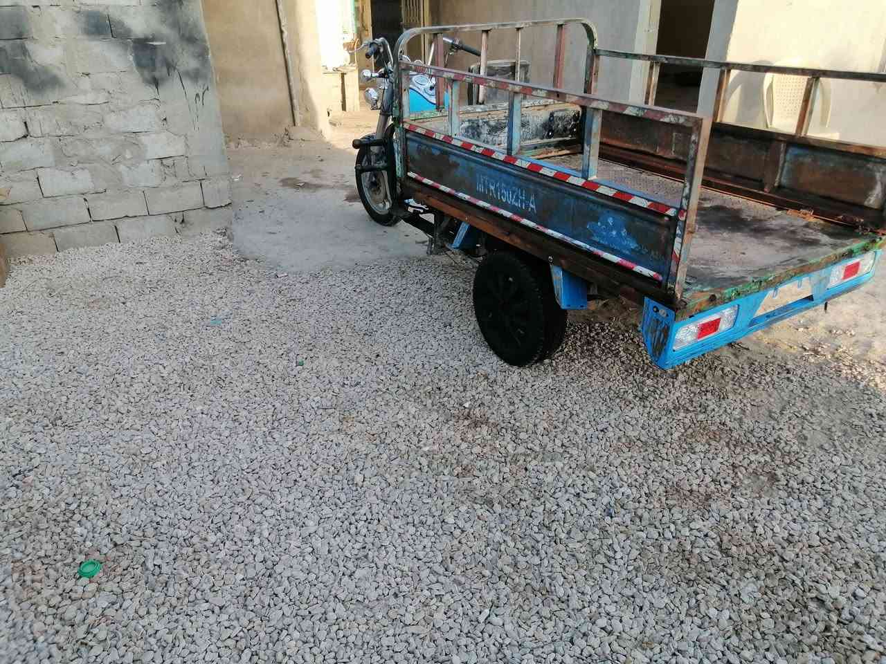 ستوته للبيع مكفوله ستوته من ركبه وخياس مديل 2007باب ثاني معمره عوزه ربط كهربائيات  سعر 725مكان مشخاب  ***********
