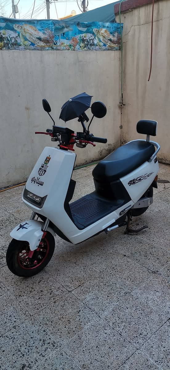 ماطور شحن للبيع نضافه فول باتريات وشحن فول شرط 450


**إذا كنت صاحب هذا الإعلان وتريد حذفه لأي سبب، رجاءا أرسل رسالة إلى الدعم الفني**