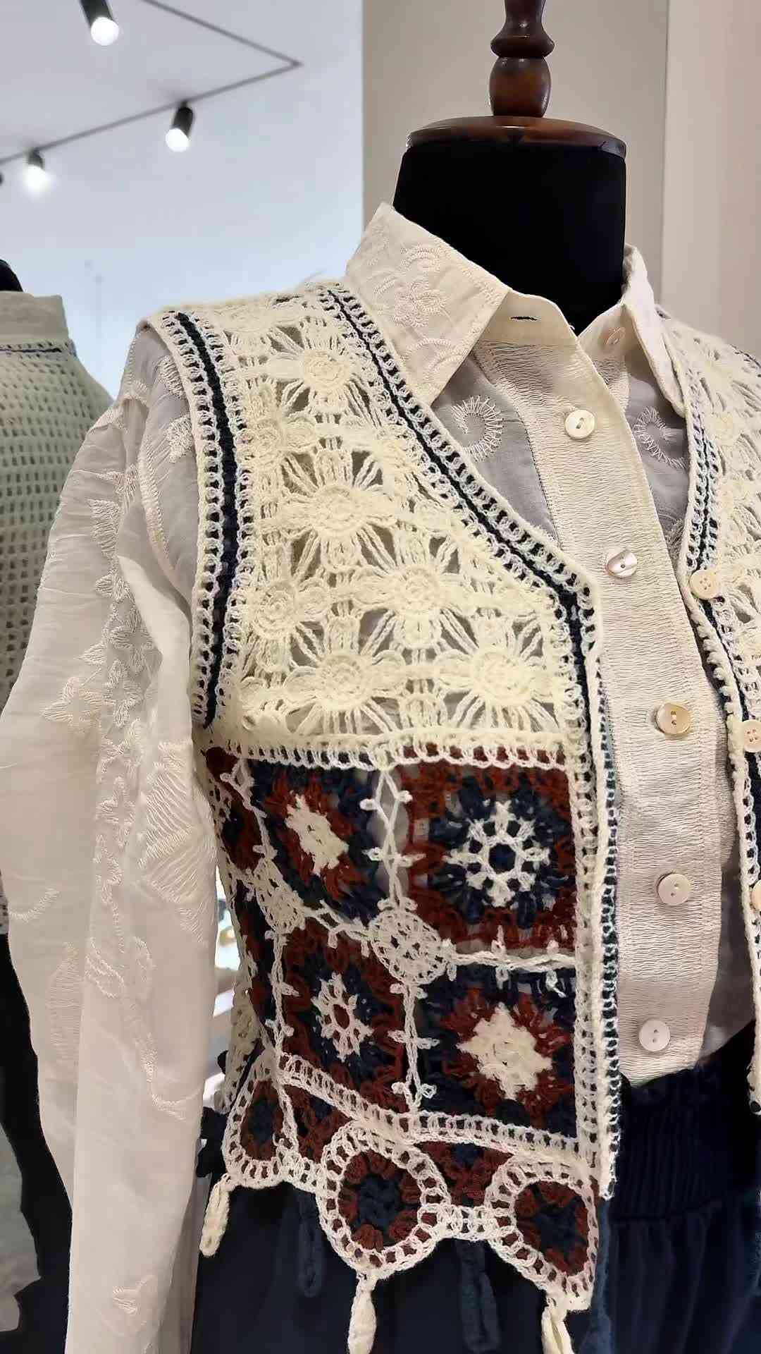 ✨احدث الموديلات لكولكشن الصيف  من قسم الألبسه النسائيه المتوفر حصرا في فرع البصره والنجف 
متوفر الحجز عن طريق الاون لاين ايضاً
 https://www.instagram.com/reel/DVxAeKsDBie/?igsh=MTAzdnZuNmp2bmoxaw==
تابعونا على حساب الانستا الخاص للألبسة النسائيه 👆🏻


**إذا كنت صاحب هذا الإعلان وتريد حذفه لأي سبب، رجاءا أرسل رسالة إلى الدعم الفني**