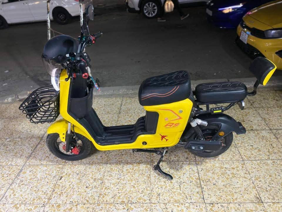 السلام عليكم دراجه R9 للبيع 5بطاريات كبار  وسويج وبصمه فول مواصفات السعر 500 وبيها مجال مكاني بغداد الصالحية 
***********
