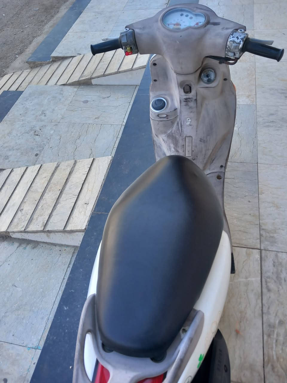 سلام عليكم شباب
دراجه فله اللبيع 
دراجه وكيل طلعت بشهر 11
ماتعوبه مال بيت 
دراجه نضيفه بلاديه 
سعر مليون وبيه مجال
الاستفسار ع هاذه رقم ***********
خاص مامتواجد ❌
