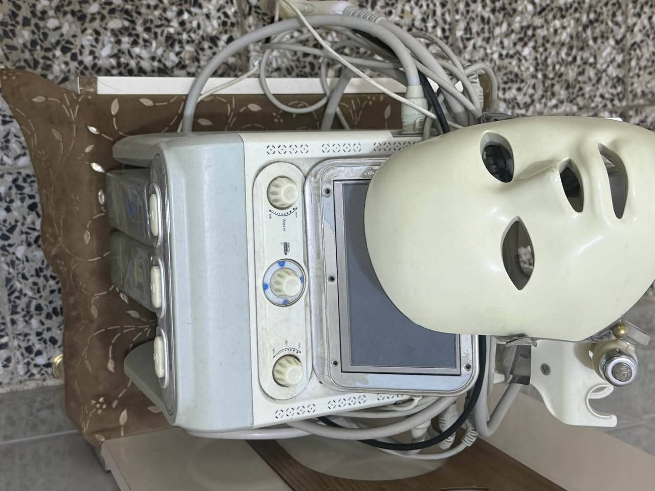 هذا جهاز مساج طلع اليه بامزون ابيع هلموجود قيم واخذه كربلاء, العراق


**إذا كنت صاحب هذا الإعلان وتريد حذفه لأي سبب، رجاءا أرسل رسالة إلى الدعم الفني**