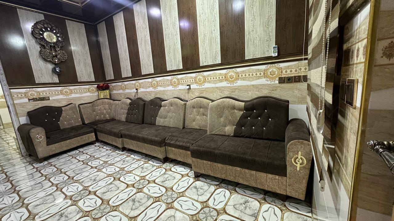ديوان نضيف للبيع السعر 300وبي مجال للطيبين مكان موصل حي الانتصار رقم ***********
