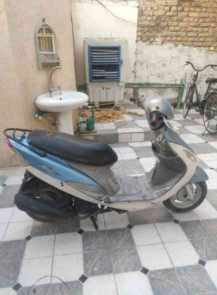 سلام عليكم ماكس منغولي مفتوحة مرة وحدة ولفات تشتغل هندر عوزها باتري السعر 450 الف مكاني الرميثة ***********
