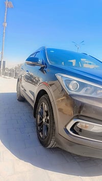 سنتافيه موديل 16 خليجي السياره فول  بيه كم قطعه صبغ اثر جراد بدون حادث...