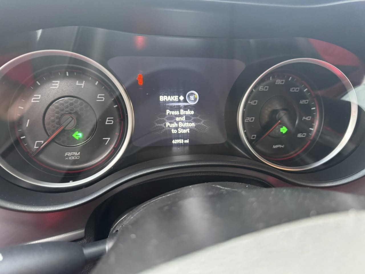 للبيع 2023RT
8سلندر سياره بدون رقم يترقم اربيل دهوك سليمانيه بسياره بي باب جاملغ صبغ وباب وره كلير 
سعره 
235ومجال بسيط 
***********
