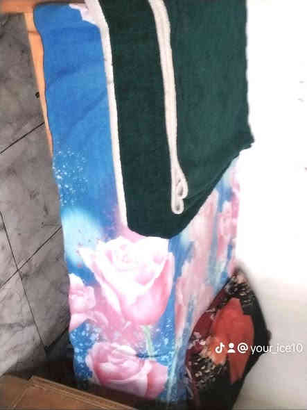 الكنتور 100الف
القريولات سعر الوحدة 40
الثلاجة 75
قفل 
بغداد المعالف 
***********
