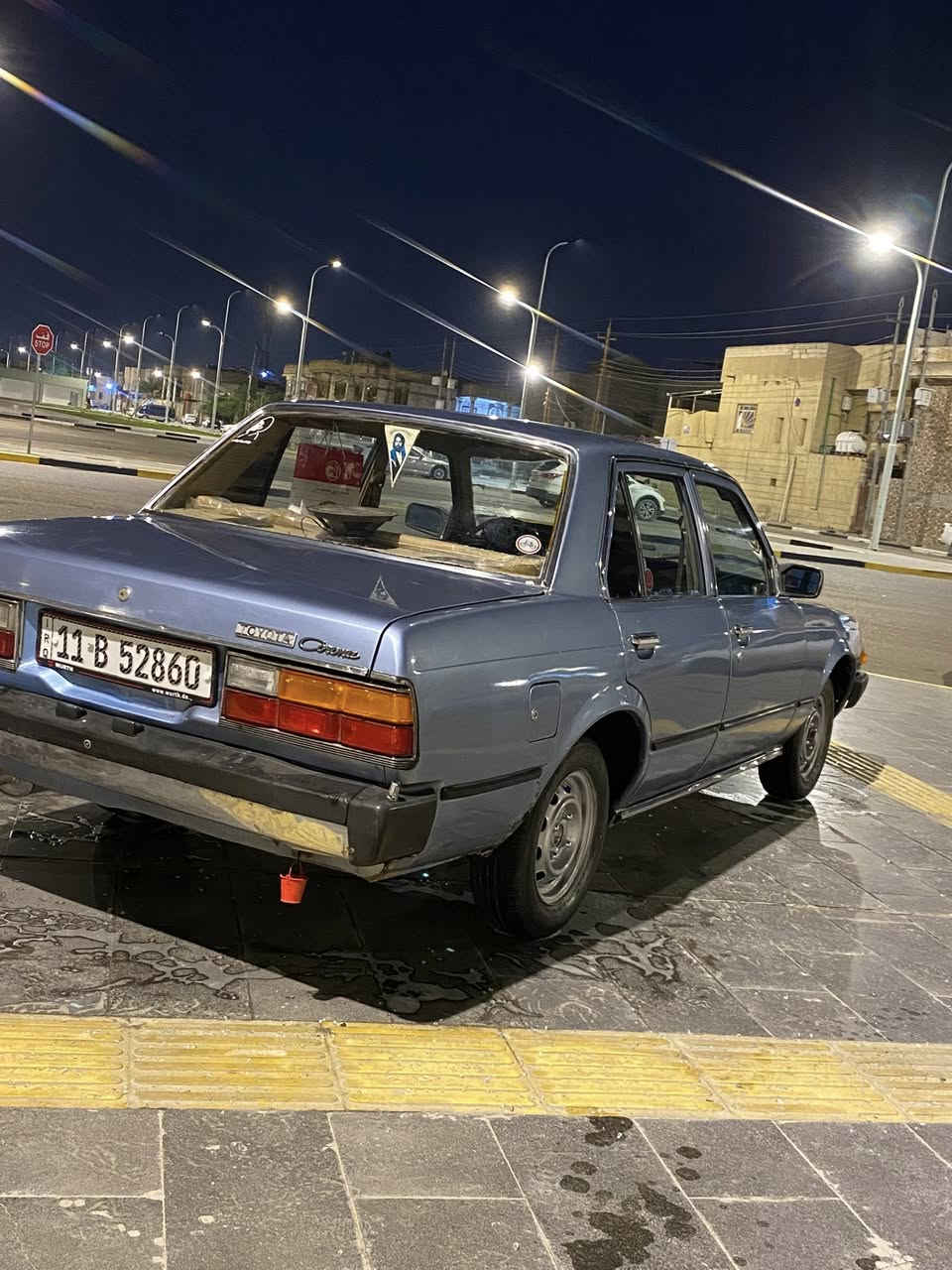 السلام عليكم كرونا موديل ١٩٨٢ السياره بأسمي ثاني يوم تحويل العنوان بصره السنويه تنتهي ٢٠٣١ الرقم انكليزي  بغداد
السياره تبريد جاهز تدفئه تخم حداديه مكينه جديده كيره حلوه غرفتهه حيل نضيفه جاهزه سياره جاهزه من كلشي السعر ٤٠وبيها مجال قليل للشراي
***********
