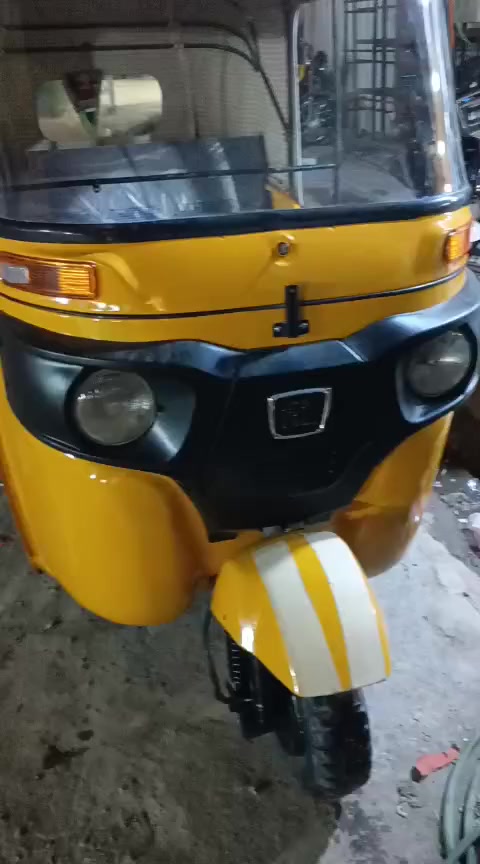 السلام عليكم التفاصيل داخل الفيديو السعر 4700 وبيها مجال بسيط جدا جدا رجاءا رجاءا  الي ما يعجبه السعر يعبر المنشور رقم *********** ورقم الواتساب *********** مكاني بغداد المشتل شارع المطبك ملاحظه التكتك اوراق
