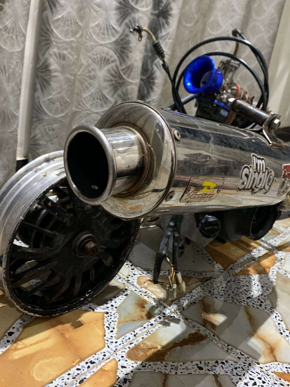 مكينه اربعه 68 
سلام عليكم مكينه مال عدله 68 اربع ولفات شغل خارج مكينه بطله ع كل بطله كابريتر ققاز بوق رياضي سلف مال مكينه جبيره صالصنه مال اربعه شيال اصلي سبع الوان كلجات رياضي امامي رياضي مامعروف ولخلفي ارجي اس ويل خلفي رياضي المكينه رايده بـ450 وبيه مجال مكينه كامله جيب وشد مابيه نقص 
يدات مال ستيرن مختفات ب15 تطواله دبل هايبر كرزي 15 مكاني بغداد الدوره البعيثه *********** بي واتساب هم
بلال الرسام
